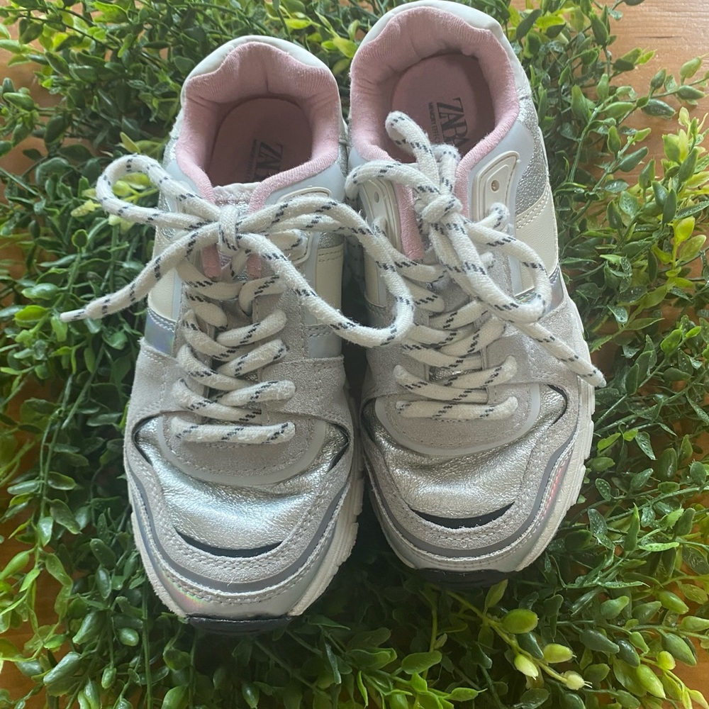 Zara Suede/Silver Kids Tennis Shoes